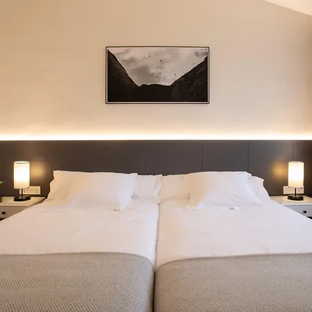 Soraluze Hotela Otel 2*